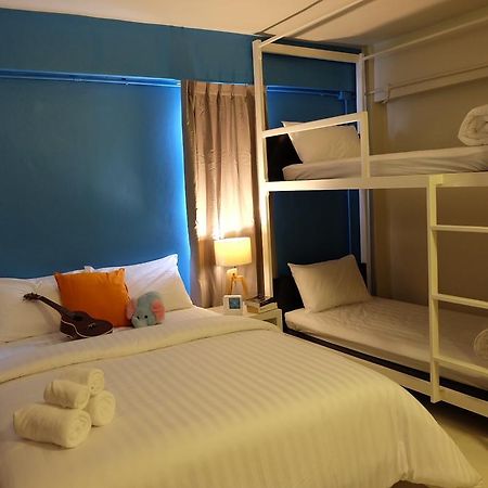 Oyes Hostel Krabi town Habitación foto