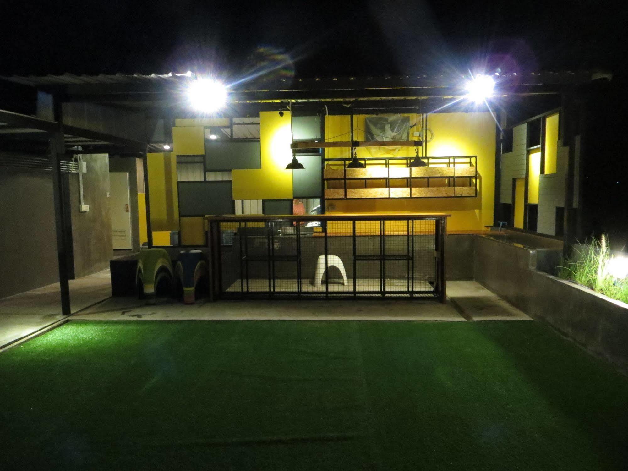Oyes Hostel Krabi town Exterior foto